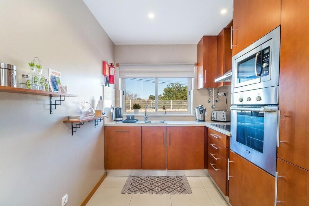 Vila Fantastic Townhouse With Pool And Sea Views Albufeira Exteriér fotografie