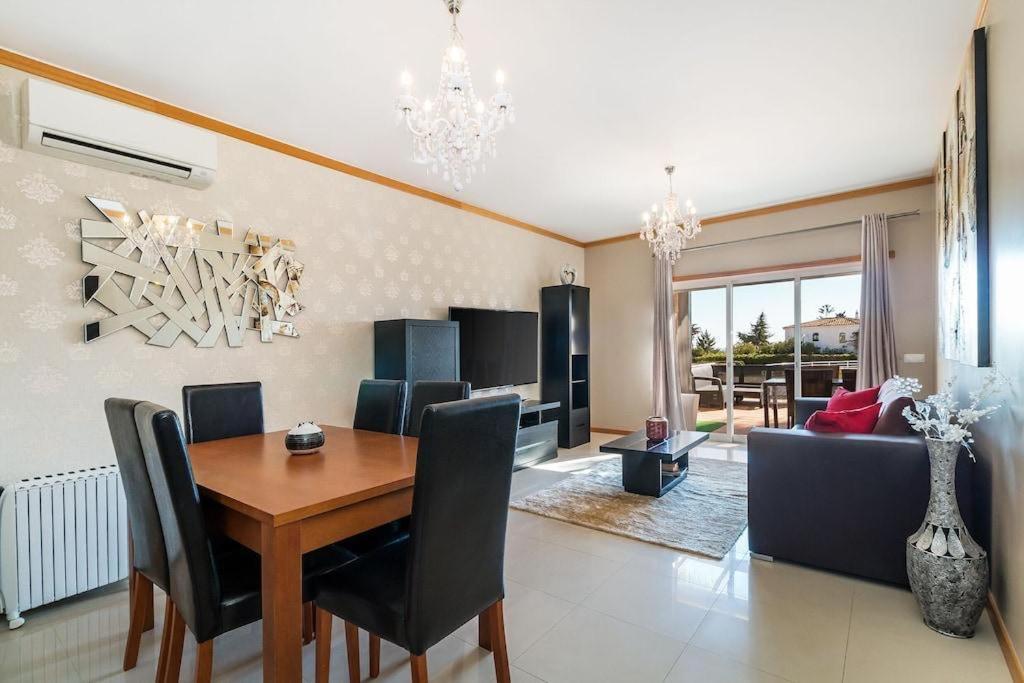 Vila Fantastic Townhouse With Pool And Sea Views Albufeira Exteriér fotografie