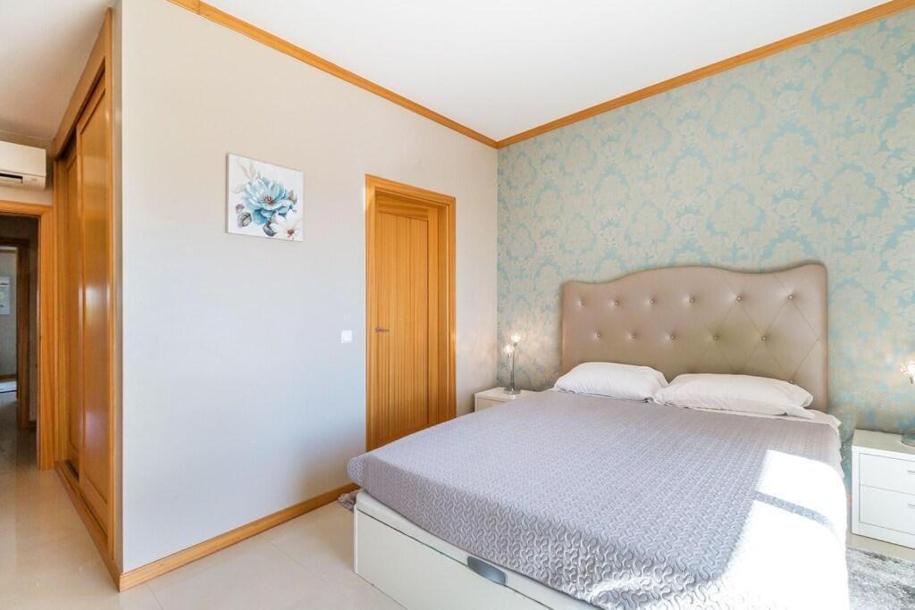 Vila Fantastic Townhouse With Pool And Sea Views Albufeira Exteriér fotografie