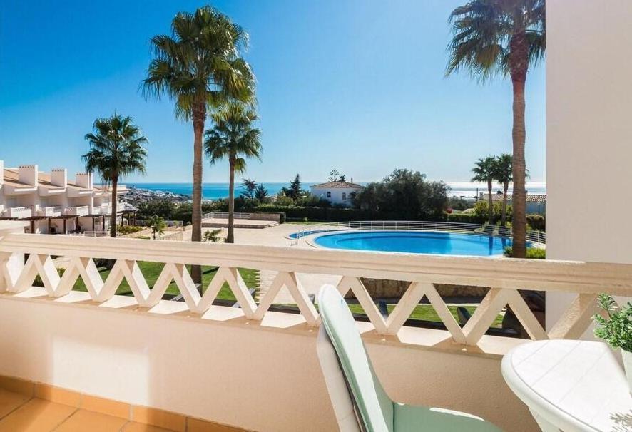Vila Fantastic Townhouse With Pool And Sea Views Albufeira Exteriér fotografie